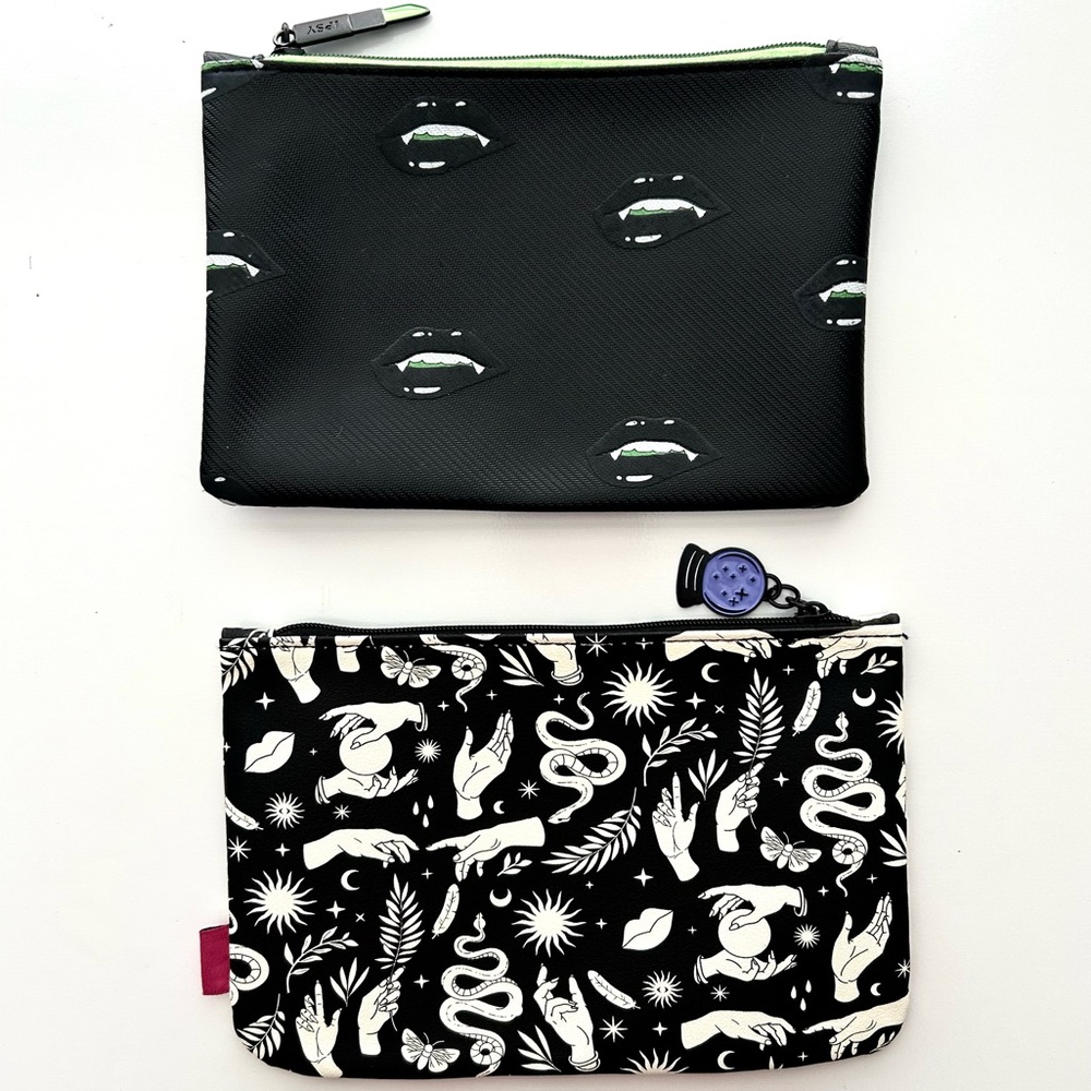 🔸NWOT Set of 2 Black & White Spooky Halloween Cosmetic Makeup Bags Cases Pouchs